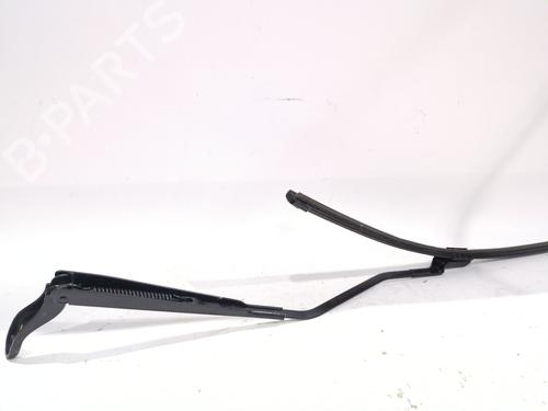 front-windshield-wiper-arm-renault-captur-ii-hf_-2020-33958914 main image
