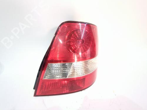 Højre baglygte KIA SORENTO I (JC) 2.5 CRDi 4WD (140 hp) 28140482