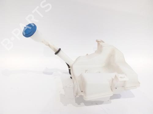 Used Windscreen washer tank FORD FOCUS III 1.0 EcoBoost (125 hp) 17822968