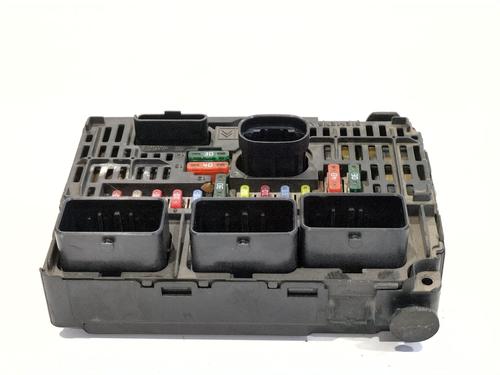 Used Fuse box Fuse box 38951187 38951187