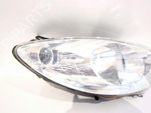 Right headlight PEUGEOT 1007 (KM_) 1.4 HDi | BP29270796C29 