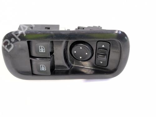 Used Left front window switch RENAULT MASTER III Van (FV) [2010-2026]  32316706