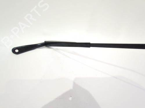 Used Front windshield wiper arm RENAULT SYMBIOZ 1.6 E-Tech 145 (143 hp) 28025117
