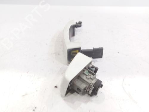 Front left exterior door handle LAND ROVER DISCOVERY IV (L319) 3.0 TD 4x4 | BP18421971C128 