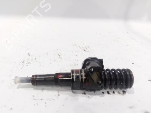 Used Injector SEAT ALTEA (5P1) 1.9 TDI (105 hp) 21131405