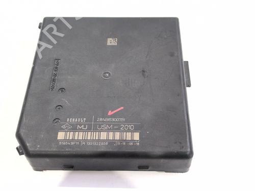 Used Fuse box RENAULT MASTER III Van (FV) [2010-2026]  32316709