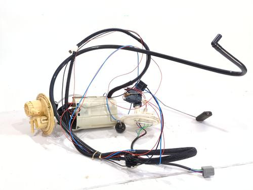Used Fuel pump Fuel pump 39200429 39200429