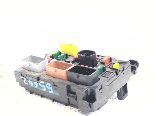Used Fuse box Fuse box 36596741 36596741