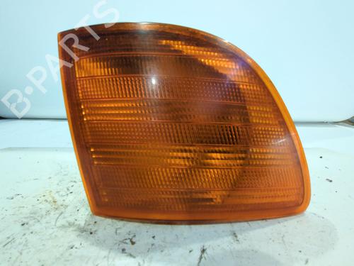 Used Right front indicator MERCEDES-BENZ VITO Van (W638) 108 CDI 2.2 (638.094) (82 hp) 24738815