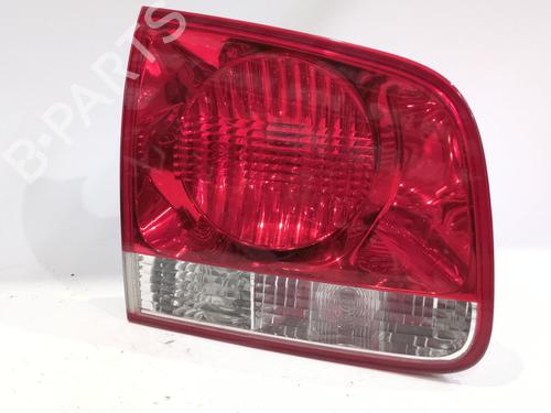 Achterlicht kofferdeksel achterklep links VW TOUAREG (7LA, 7L6, 7L7) 3.0 V6 TDI (225 hp) 27174029