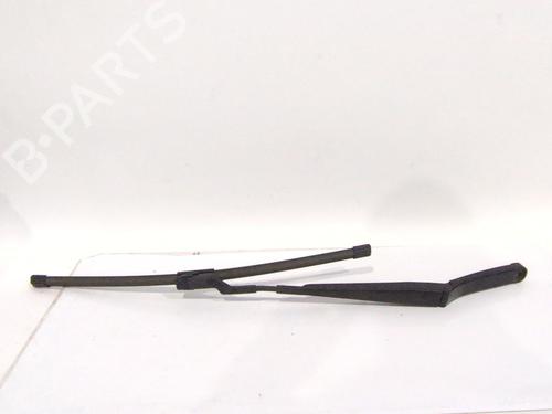 Used Front windshield wiper arm Front windshield wiper arm 39502790 39502790