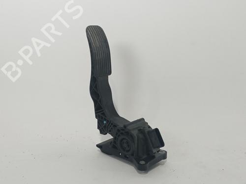 Pedal MERCEDES-BENZ SPRINTER 5-t Platform/Chassis (B907) [2018-2024]  17819487