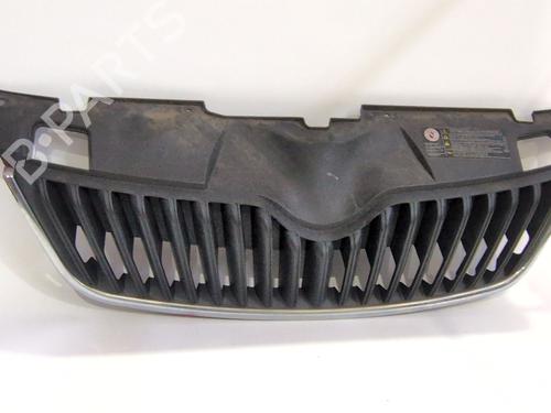 Used Grille SKODA FABIA II (542) 1.2 (70 hp) 27165165