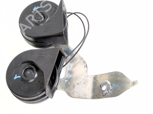 Horn RENAULT CAPTUR I (J5_, H5_) 0.9 TCe 90 | BP30935348E13