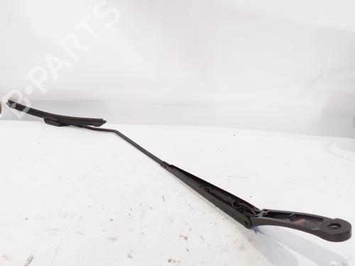Used Front windshield wiper arm FORD FIESTA VII (HJ, HF) 1.0 EcoBoost mHEV (125 hp) 30157440