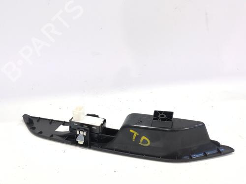Right rear window switch PEUGEOT 3008 II SUV (MC_, MR_, MJ_, M4_) 1.2 THP/ PureTech 130 (MRHNSM, MRHNSU, MRHNSJ, MRHNYW,... | BP29249019I28 