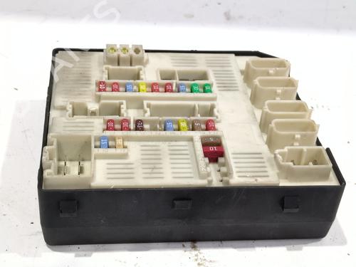 Used Fuse box RENAULT LAGUNA III (BT0/1) 2.0 dCi (BT01, BT08, BT09, BT0E, BT0K, BT12, BT1C, BT1D,... (150 hp) 30158404