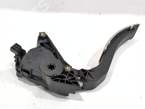 Pedal RENAULT CAPTUR I (J5_, H5_) 1.2 TCe 120 | BP30505134I4