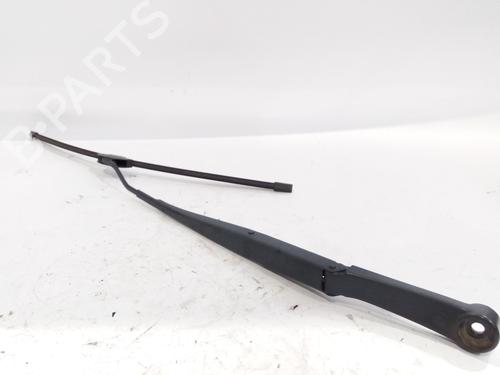 Used Front windshield wiper arm KIA SPORTAGE III (SL) 1.7 CRDi (116 hp) 17823268