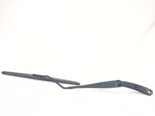 Used Front windshield wiper arm RENAULT ARKANA I (LCM_, LDN_) [2019-2025]  31157675