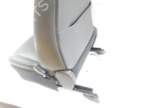 Right front seat LEXUS CT (ZWA10_) 200h (ZWA10_, ZWA10R) | BP30157465C16