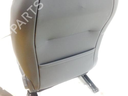 Left front seat PEUGEOT 208 II (UB_, UP_, UW_, UJ_) 1.2 PureTech 100 | BP30157471C15