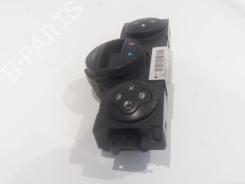 Climate control RENAULT MEGANE II (BM0/1_, CM0/1_) 1.6 16V (BM0C, CM0C) | BP17817785I5 
