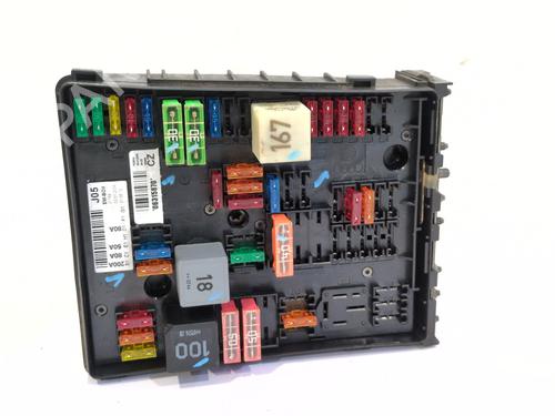 Used Fuse box Fuse box VW GOLF VI (5K1) [2008-2014] 34431757 34431757