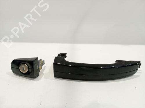 Used Front left exterior door handle FORD FOCUS III 1.0 EcoBoost (125 hp) 17822976