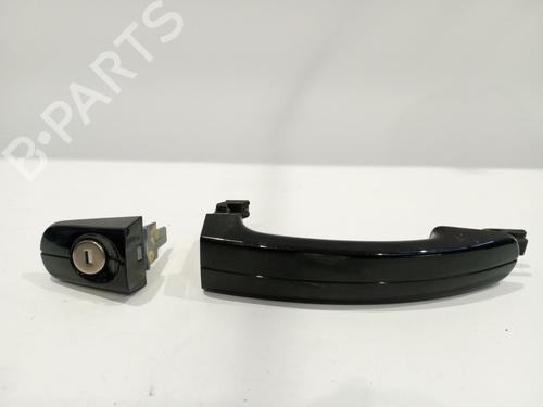 Front left exterior door handle FORD FOCUS III [2010-2020]  17822976