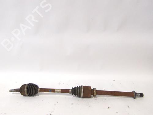 Used Right front driveshaft Right front driveshaft RENAULT MEGANE IV Hatchback (B9A/M/N_) 1.5 Blue dCi 115 (B9A6) (116 hp) 33843878 33843878