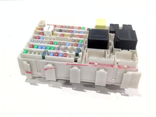 Used Fuse box RENAULT AUSTRAL TCe 160 (HGMJ) (158 hp) 30702316