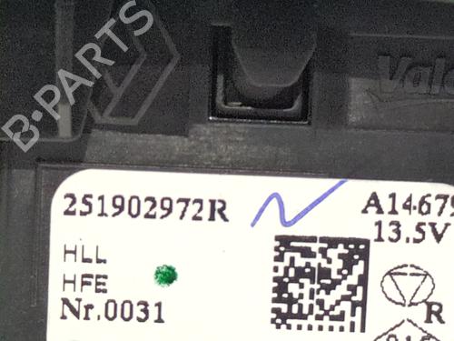 Motor de regulación de faros RENAULT MEGANE IV Hatchback (B9A/M/N_) 1.2 TCe 130 (B9MR) | BP30573132E19 
