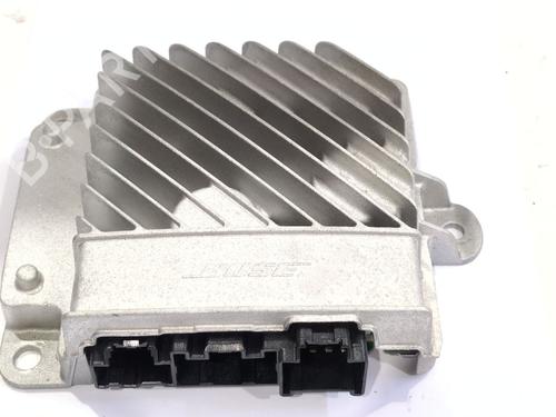 Used Electronic module Electronic module RENAULT MEGANE IV Hatchback (B9A/M/N_) 1.3 TCe 140 (B9NB) (140 hp) 33942751 33942751