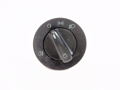Used Headlight switch VW GOLF IV (1J1) [1997-2008]  27208676