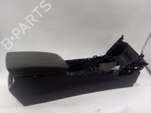 Accoudoir central RENAULT MEGANE IV Hatchback (B9A/M/N_) 1.6 dCi 130 (B9A4) (130 hp) 30157484