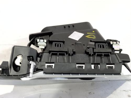 Air vent PEUGEOT 208 I (CA_, CC_) 1.2 PureTech 82 | BP24648992I21 