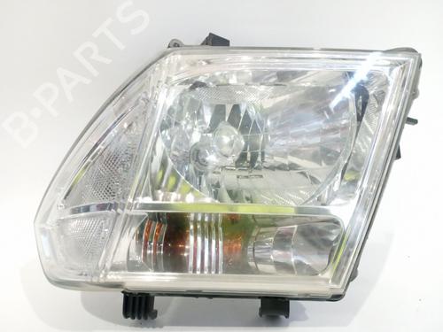 Used Left headlight NISSAN PATHFINDER III (R51) 2.5 dCi 4WD (174 hp) 24699719