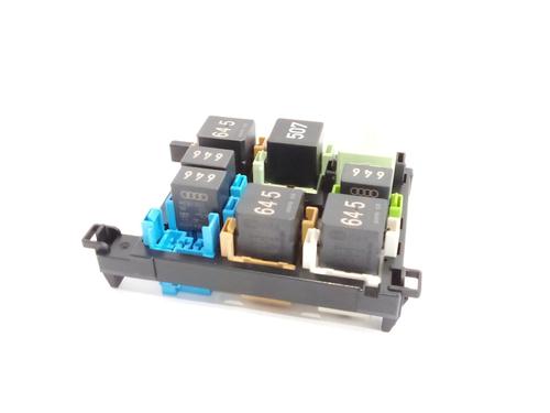 Used Fuse box VW CADDY IV Box Body/MPV (SAA, SAH) 2.0 TDI 4motion (122 hp) 17822397