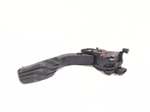 pedal-renault-arkana-i-lcm_-ldn_-2019-30833849 main image