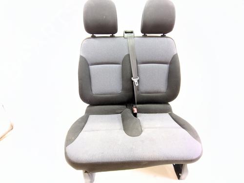 Used Right front seat OPEL VIVARO B Van (X82) 1.6 CDTI (05) (121 hp) 30157776