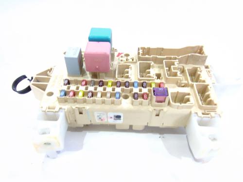 Fuse box TOYOTA COROLLA Verso (ZER_, ZZE12_, R1_) 2.2 D-4D (AUR10_, AUR10R) | BP28140542E1 