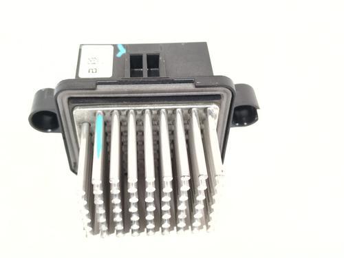 Used Heater resistor LAND ROVER DISCOVERY SPORT (L550) 2.2 D 4x4 (150 hp) 29734801