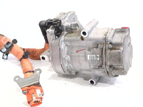 Used AC compressor AC compressor RENAULT CAPTUR II (HF_) TCe 90 (HFM6) (91 hp) 34624358 34624358