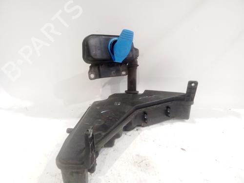 Used Windscreen washer tank AUDI Q5 (8RB) 2.0 TDI quattro (170 hp) 24104864