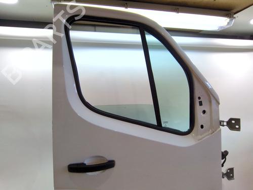 dr-hjre-fortil-renault-master-iii-van-fv-2010-34634198 main image