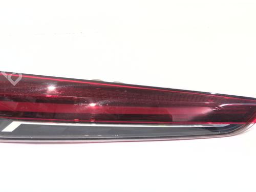 Used Left tailgate light Left tailgate light RENAULT CAPTUR II (HF_) TCe 90 (HFM6) (91 hp) 34431913 34431913