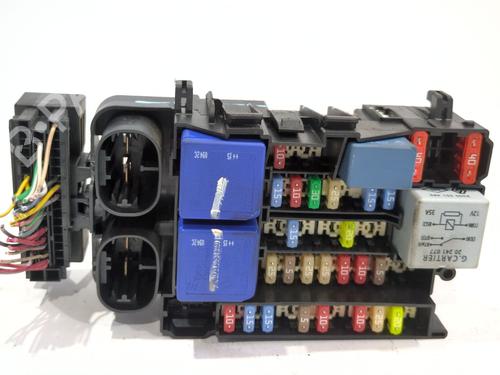 Sikringsdåse RENAULT MEGANE III Hatchback (BZ0/1_, B3_) 1.5 dCi (BZ09, BZ0D, BZ1W, BZ29, BZ14) (110 hp) 30934625