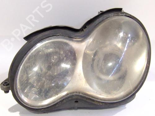Used Left headlight MERCEDES-BENZ C-CLASS (W203) [2000-2007]  26884334