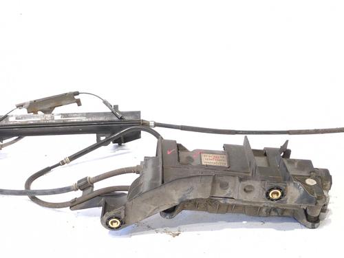 Used Hand brake Hand brake RENAULT SCÉNIC II (JM0/1_) 1.9 dCi (JM0G, JM12, JM1G, JM2C) (120 hp) 33735577 33735577
